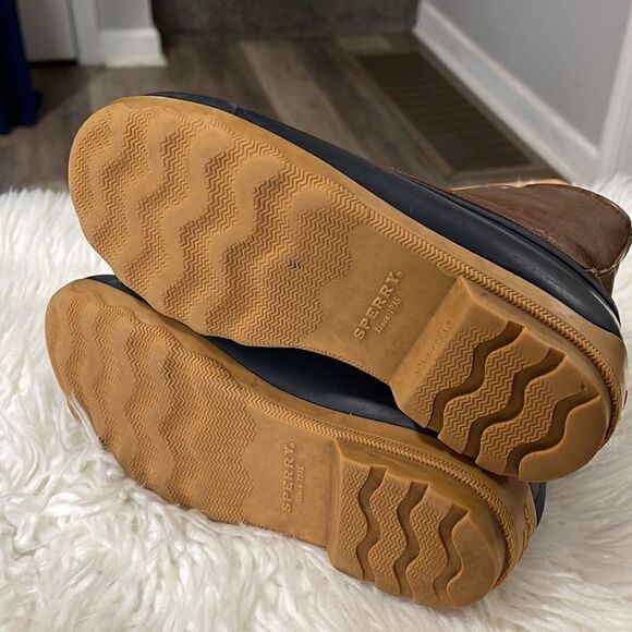 SPERRY WINTER BOOTS SIZE 2M - Picture 4 of 9